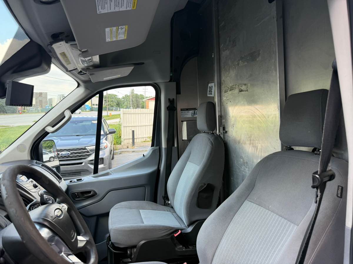 2019 Ford Transit Van photo 24