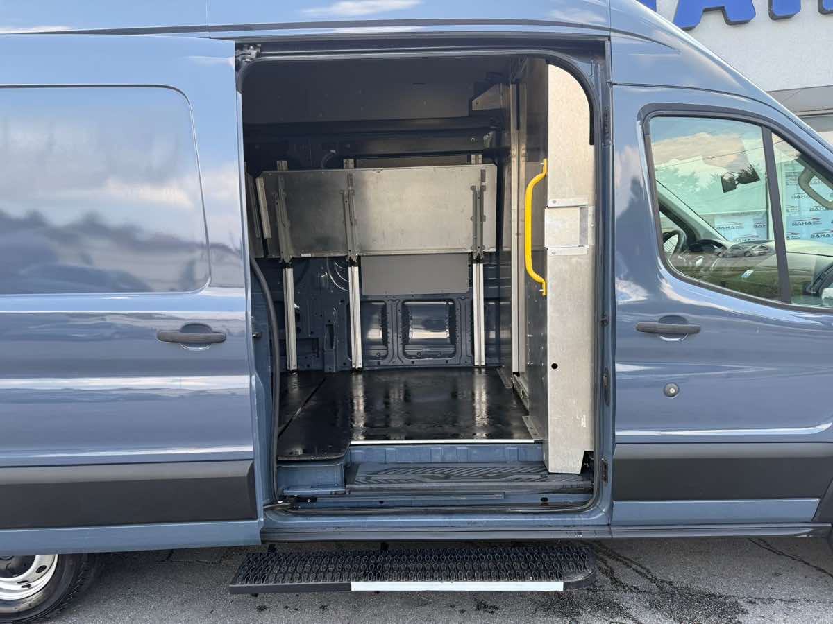 2019 Ford Transit Van photo 36