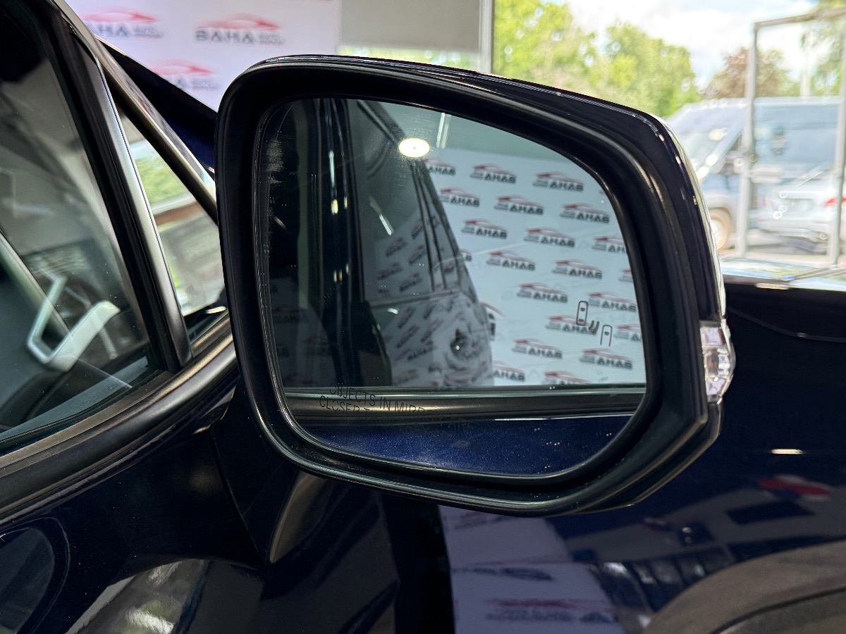 2022 Toyota RAV4 XLE photo 5