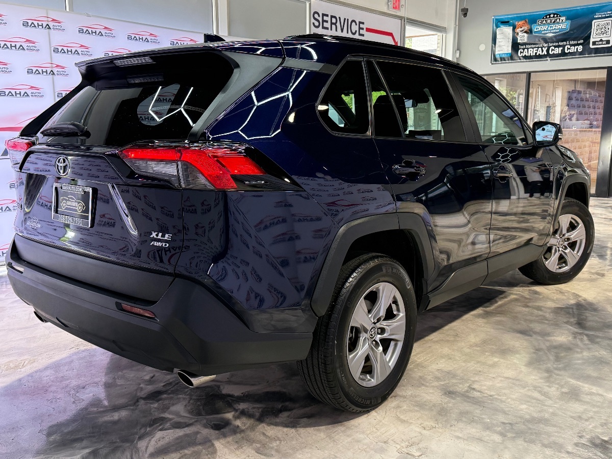 2022 Toyota RAV4 XLE photo 6