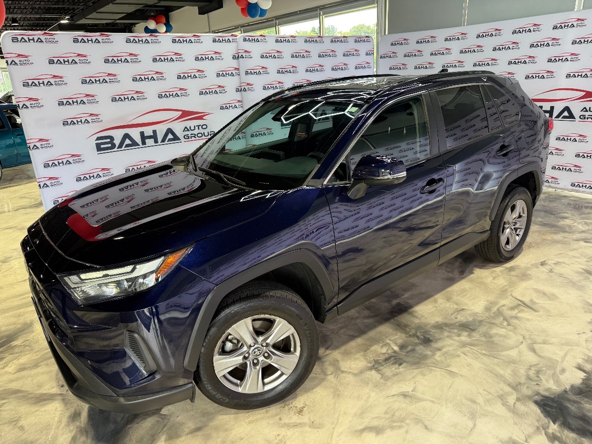 2022 Toyota RAV4 XLE photo 12