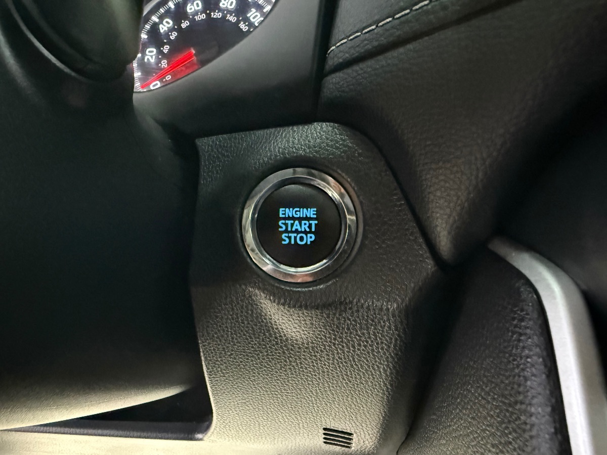 2022 Toyota RAV4 XLE photo 20