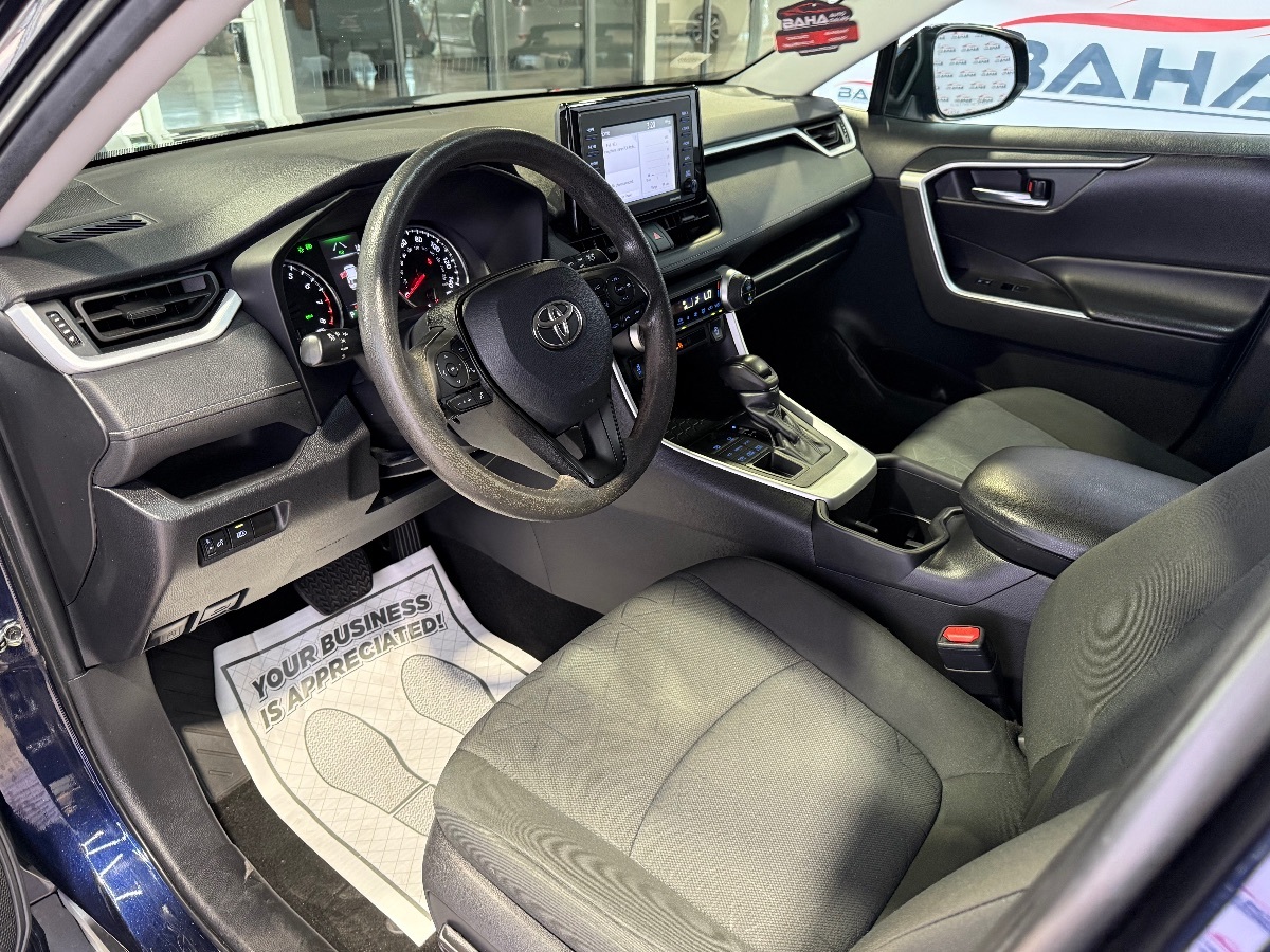 2022 Toyota RAV4 XLE photo 28