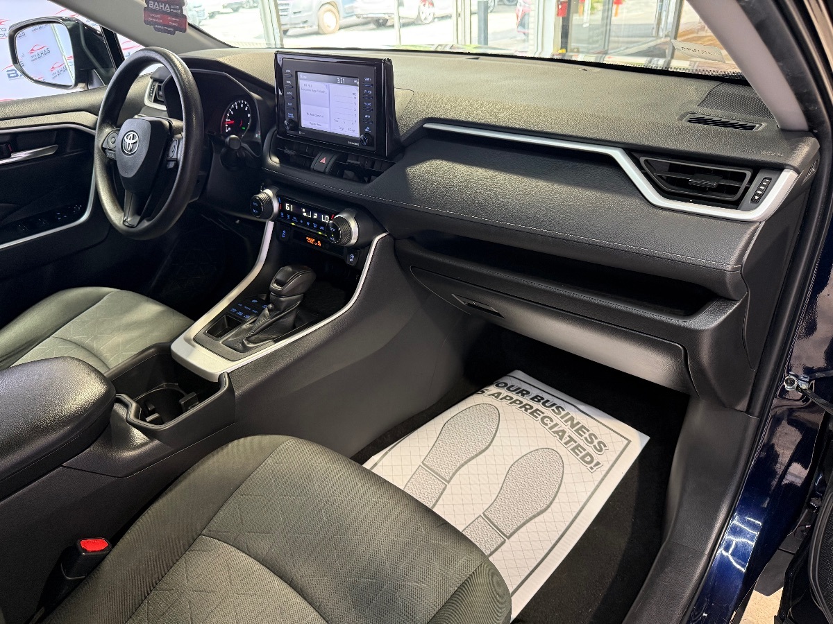 2022 Toyota RAV4 XLE photo 43