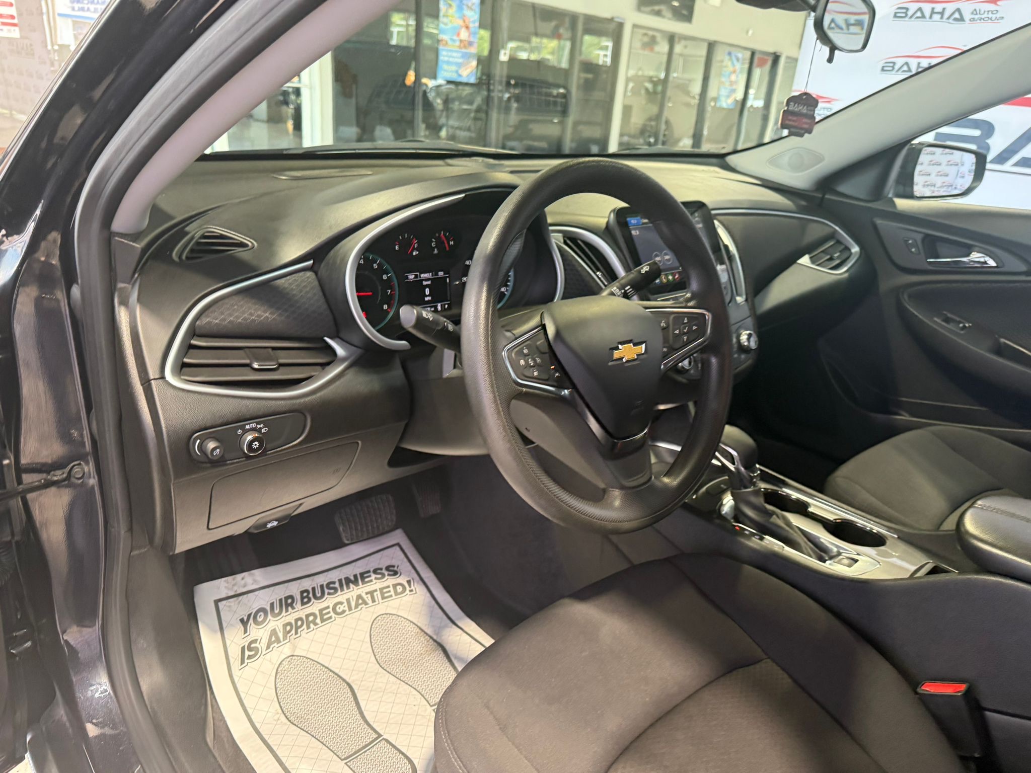 2023 Chevrolet Malibu 1LT photo 12