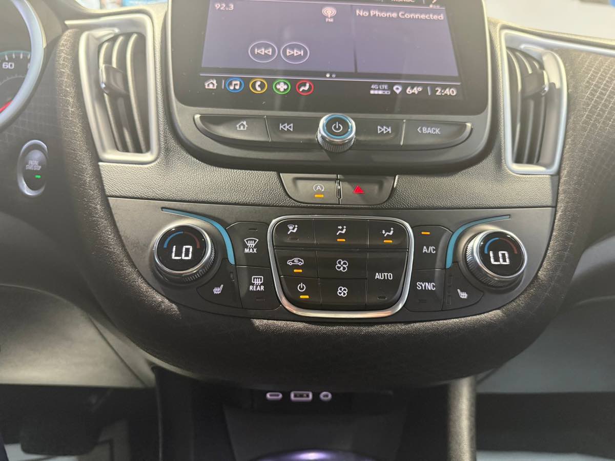 2023 Chevrolet Malibu 1LT photo 21