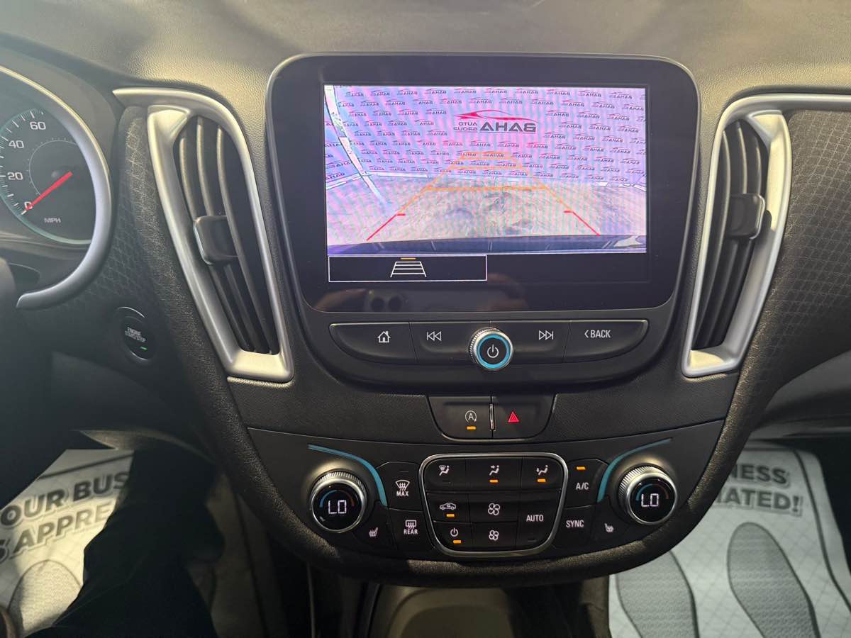 2023 Chevrolet Malibu 1LT photo 22