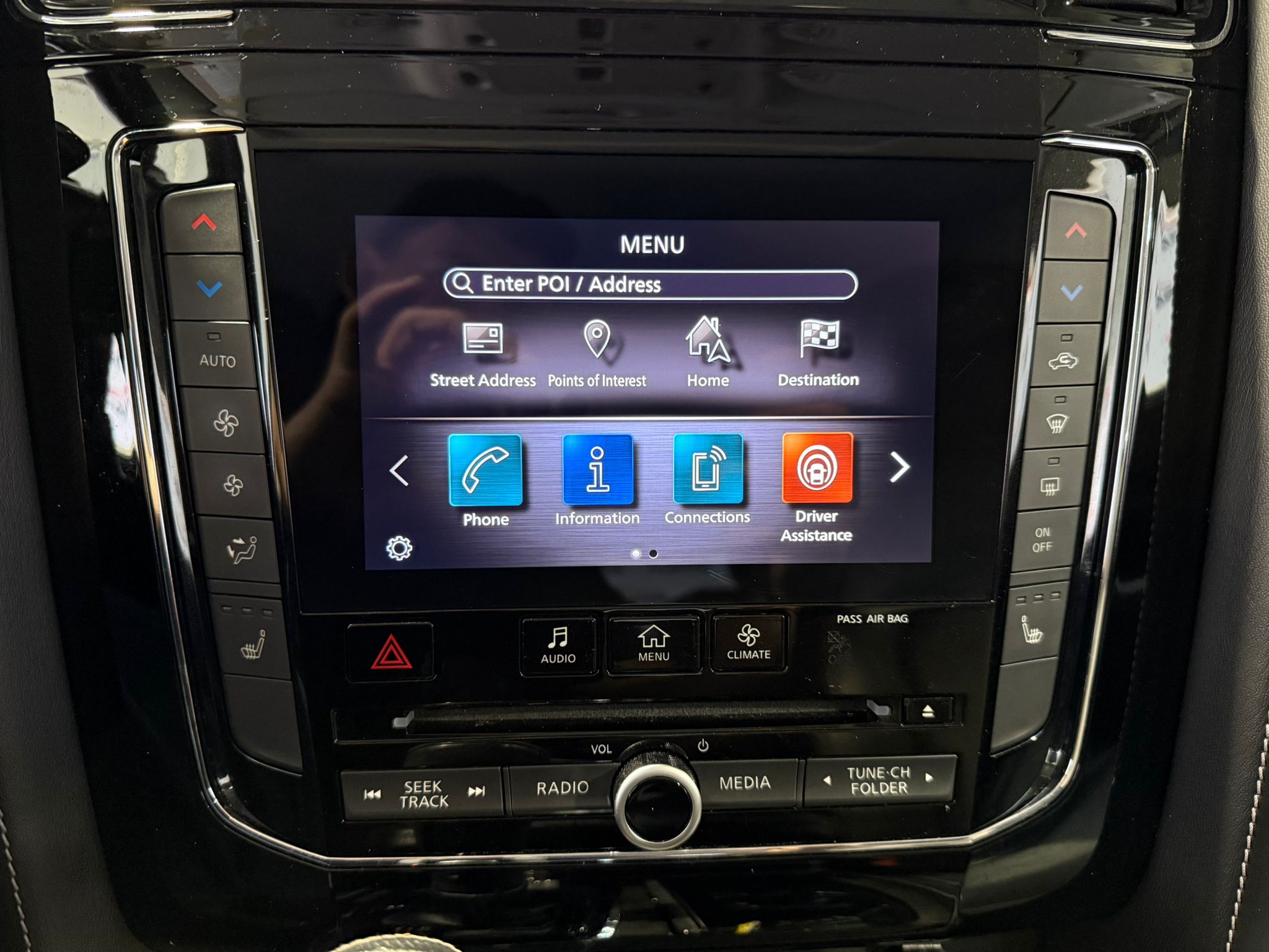 2021 Infiniti QX80 Luxe photo 24