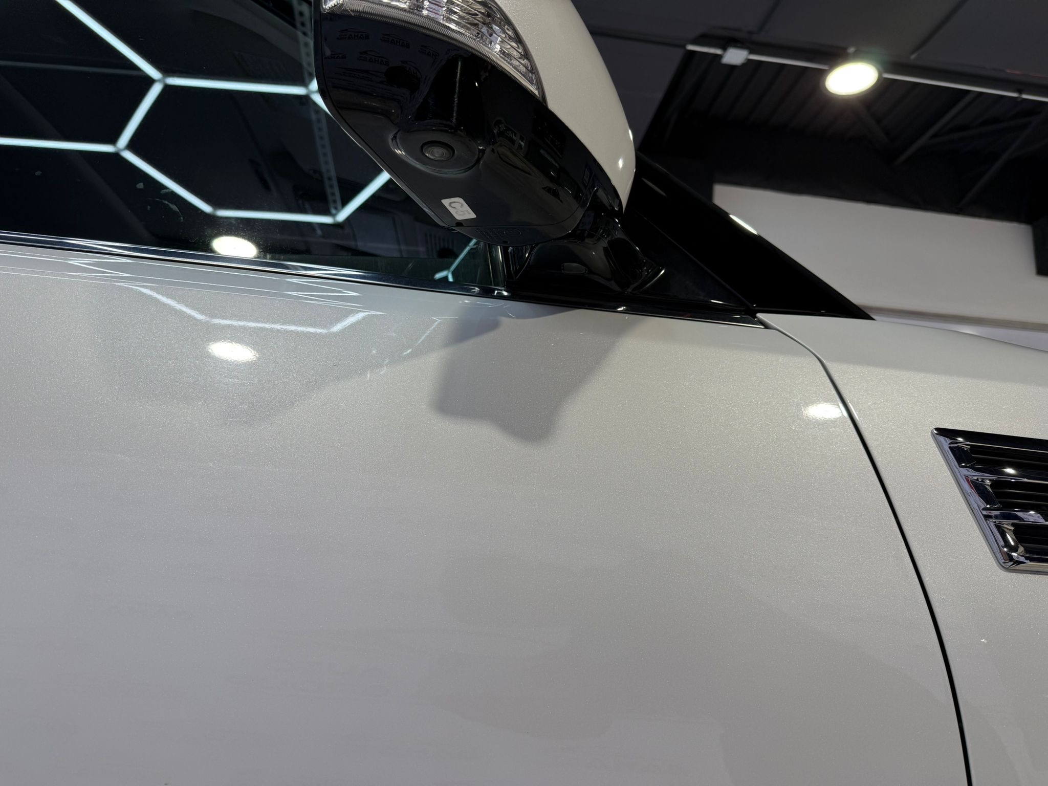 2021 Infiniti QX80 Luxe photo 38