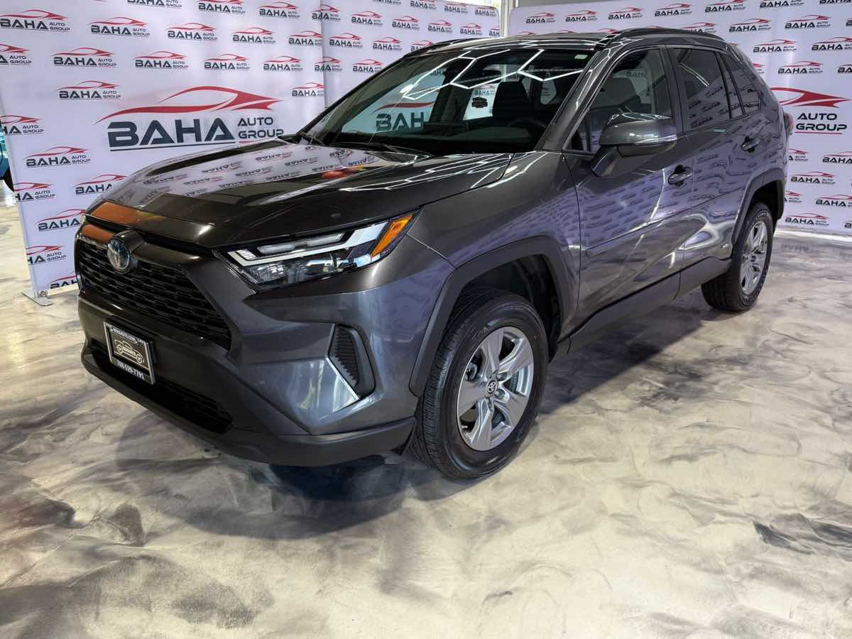 2024 Toyota RAV4 Hybrid LE photo 2