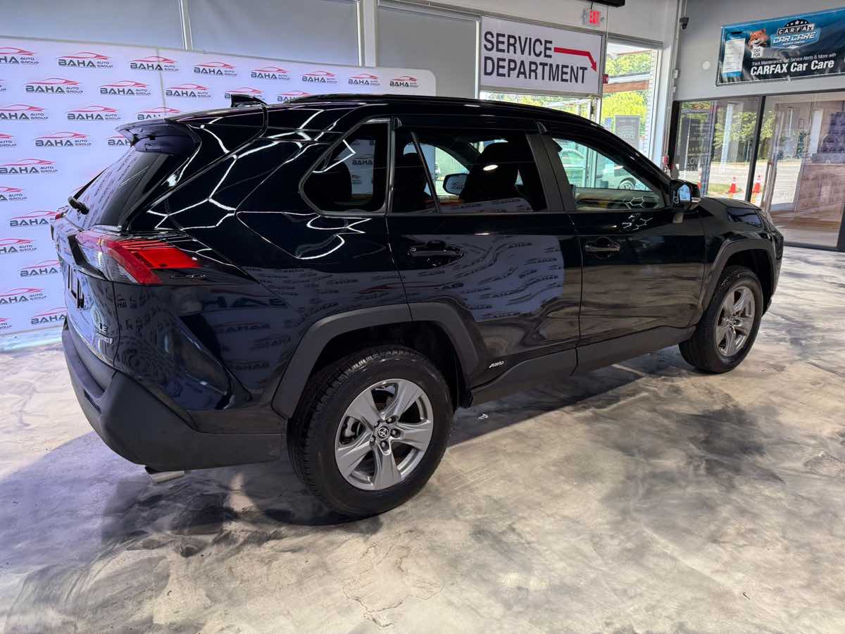 2023 Toyota RAV4 Hybrid LE photo 3