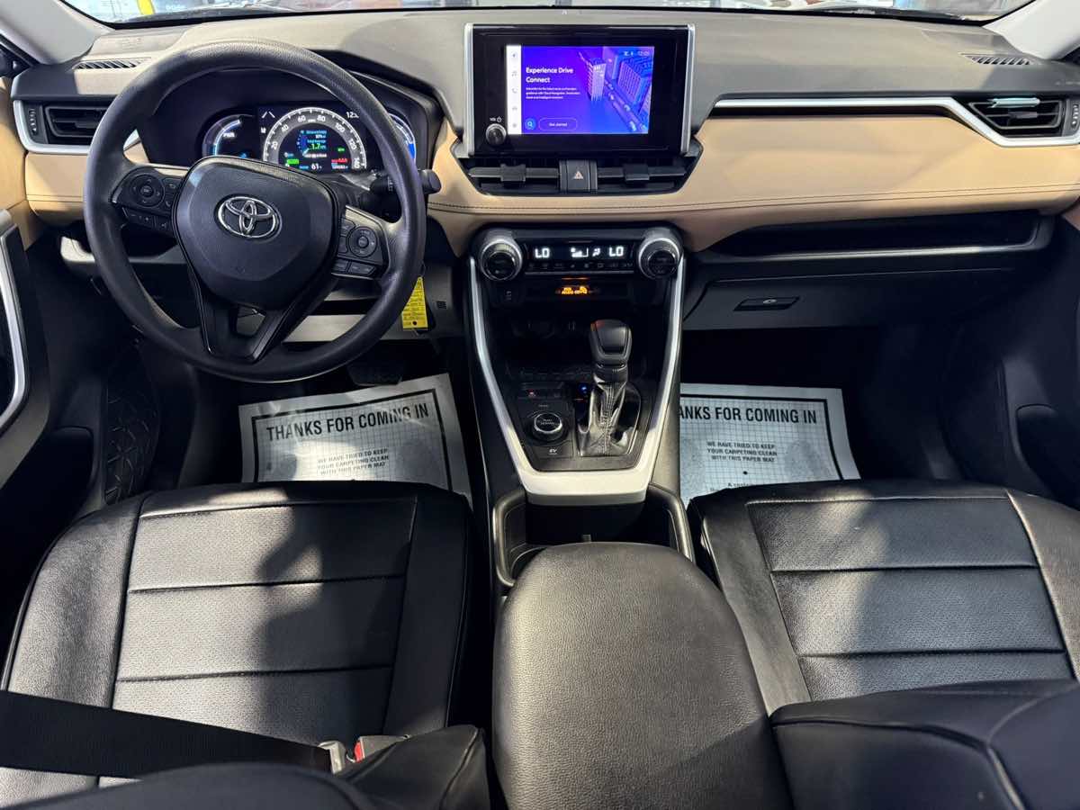 2023 Toyota RAV4 Hybrid LE photo 19