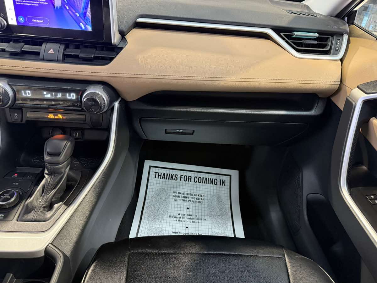 2023 Toyota RAV4 Hybrid LE photo 25