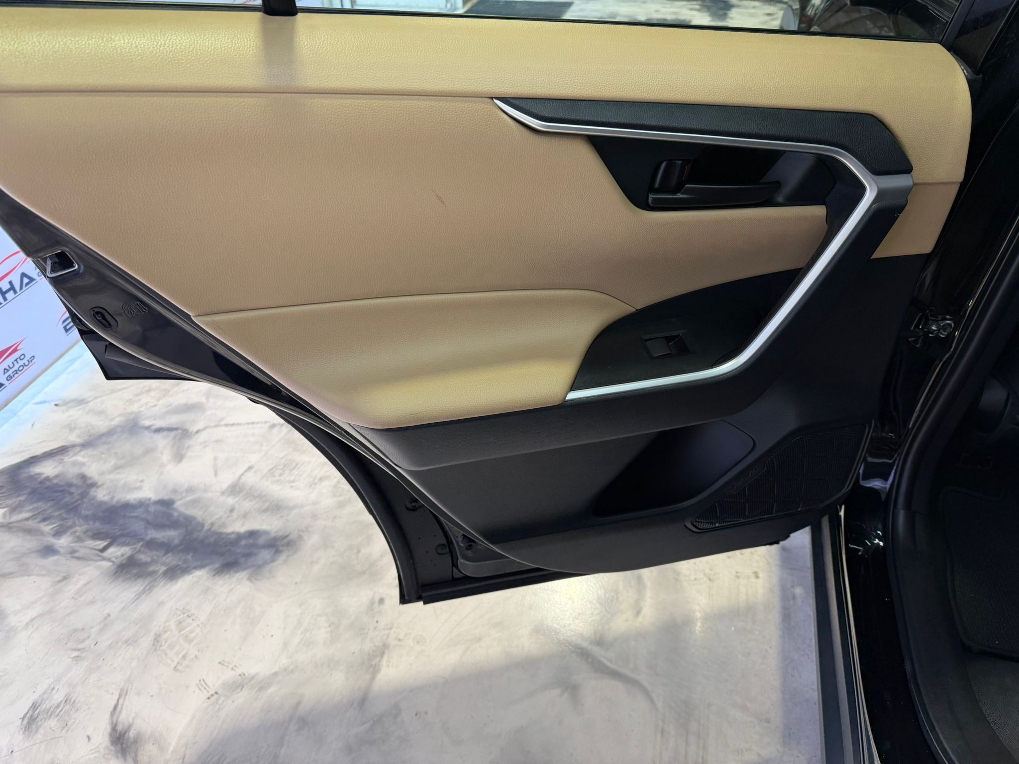 2023 Toyota RAV4 Hybrid LE photo 26