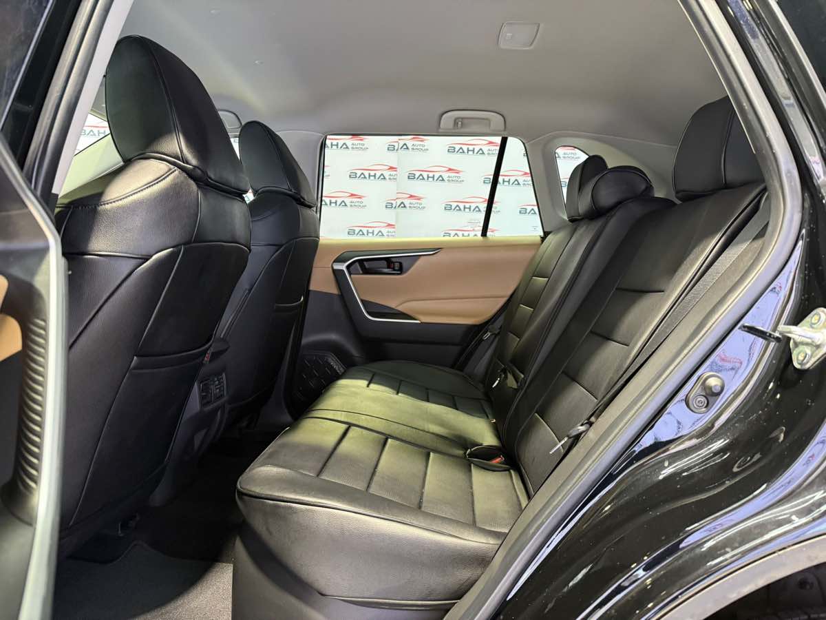 2023 Toyota RAV4 Hybrid LE photo 29