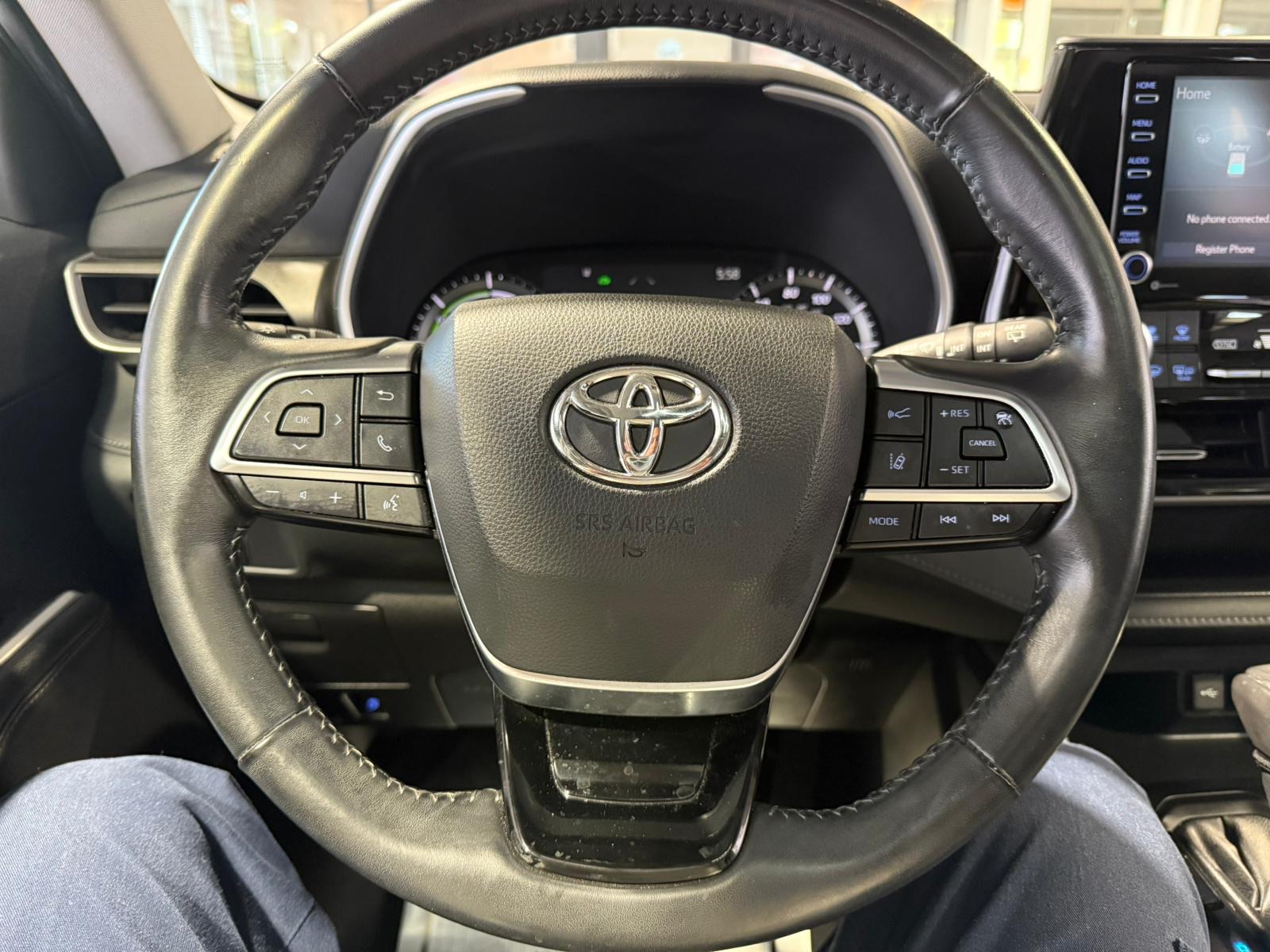 2021 Toyota Highlander Hybrid XLE photo 15