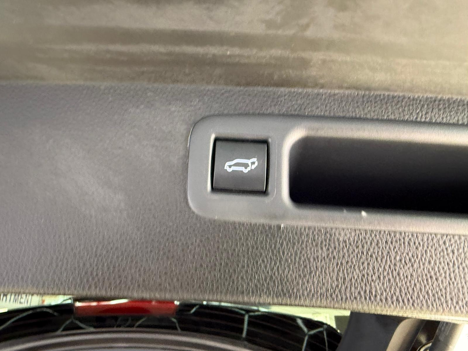 2021 Toyota Highlander Hybrid XLE photo 41