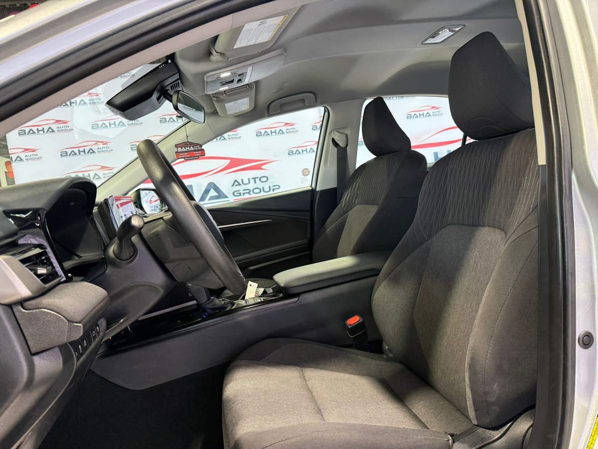 2025 Toyota Camry LE photo 25