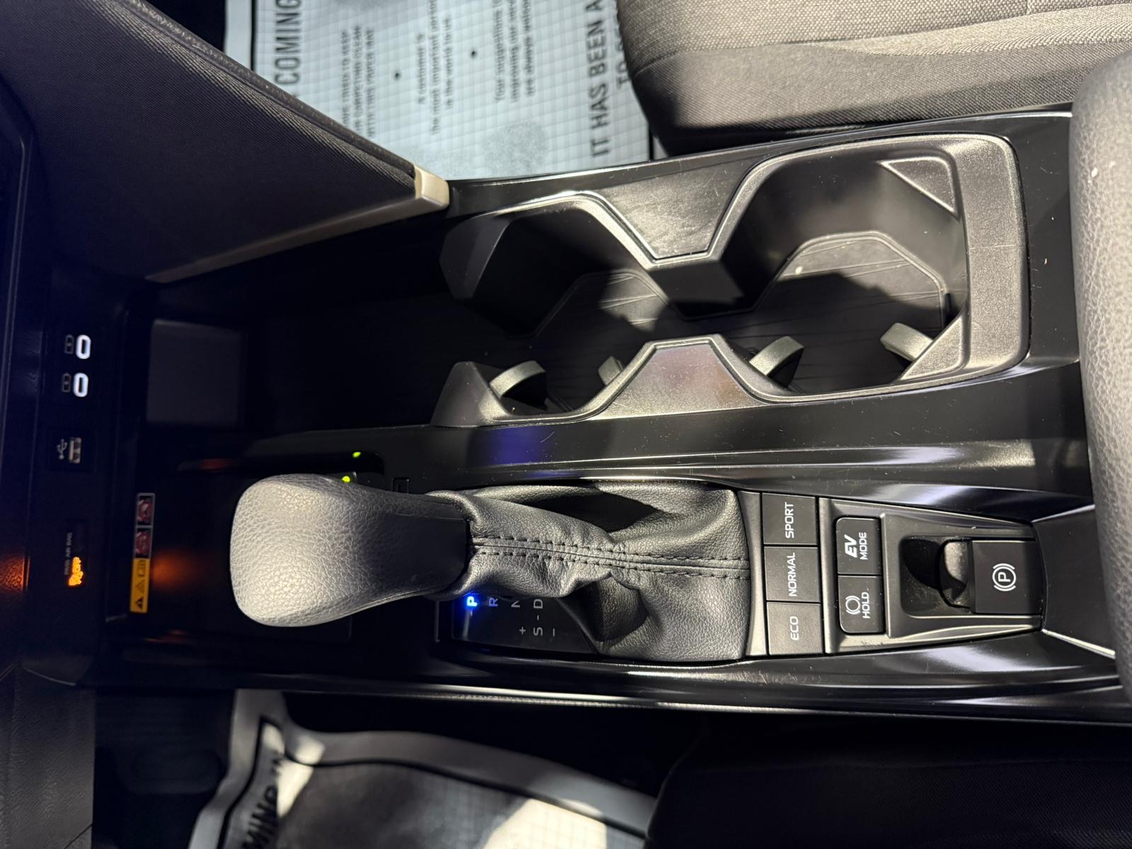 2025 Toyota Camry LE photo 26