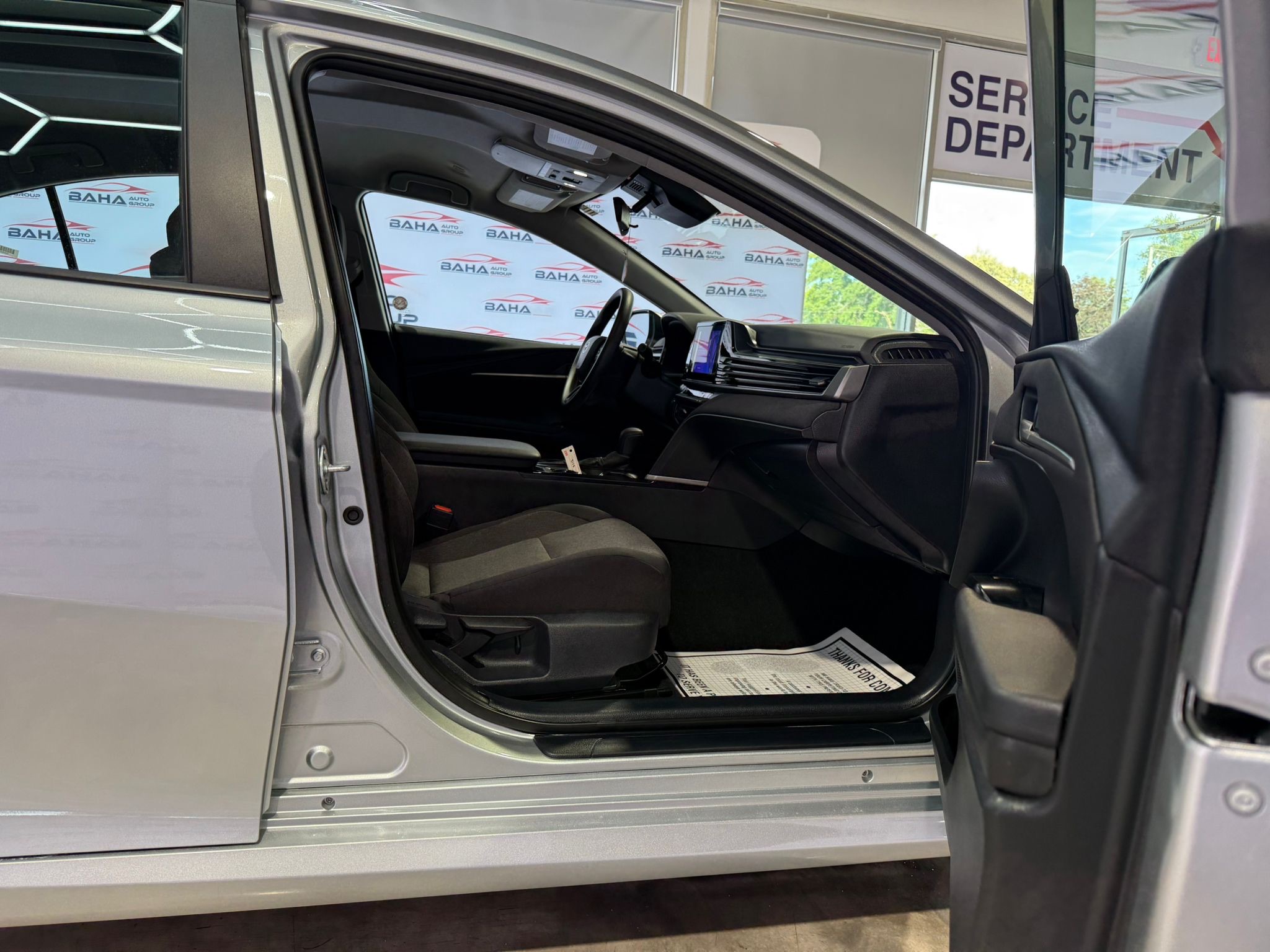 2025 Toyota Camry LE photo 38