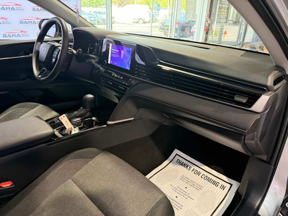 2025 Toyota Camry LE photo 40