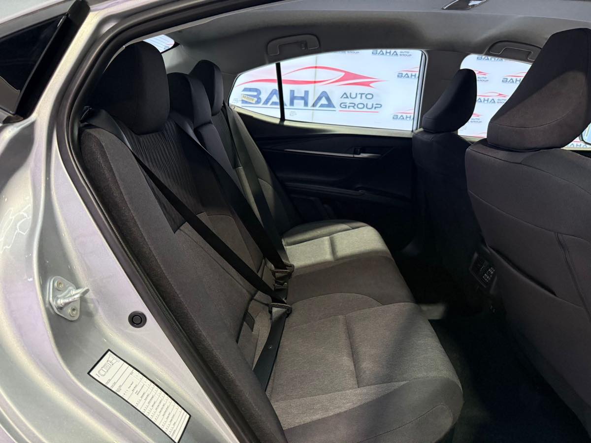 2025 Toyota Camry LE photo 43