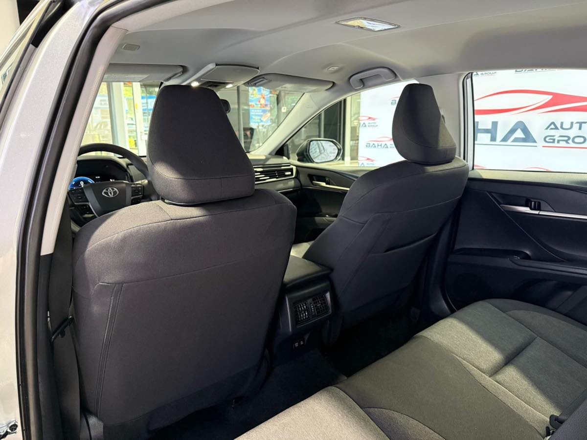 2025 Toyota Camry LE photo 47