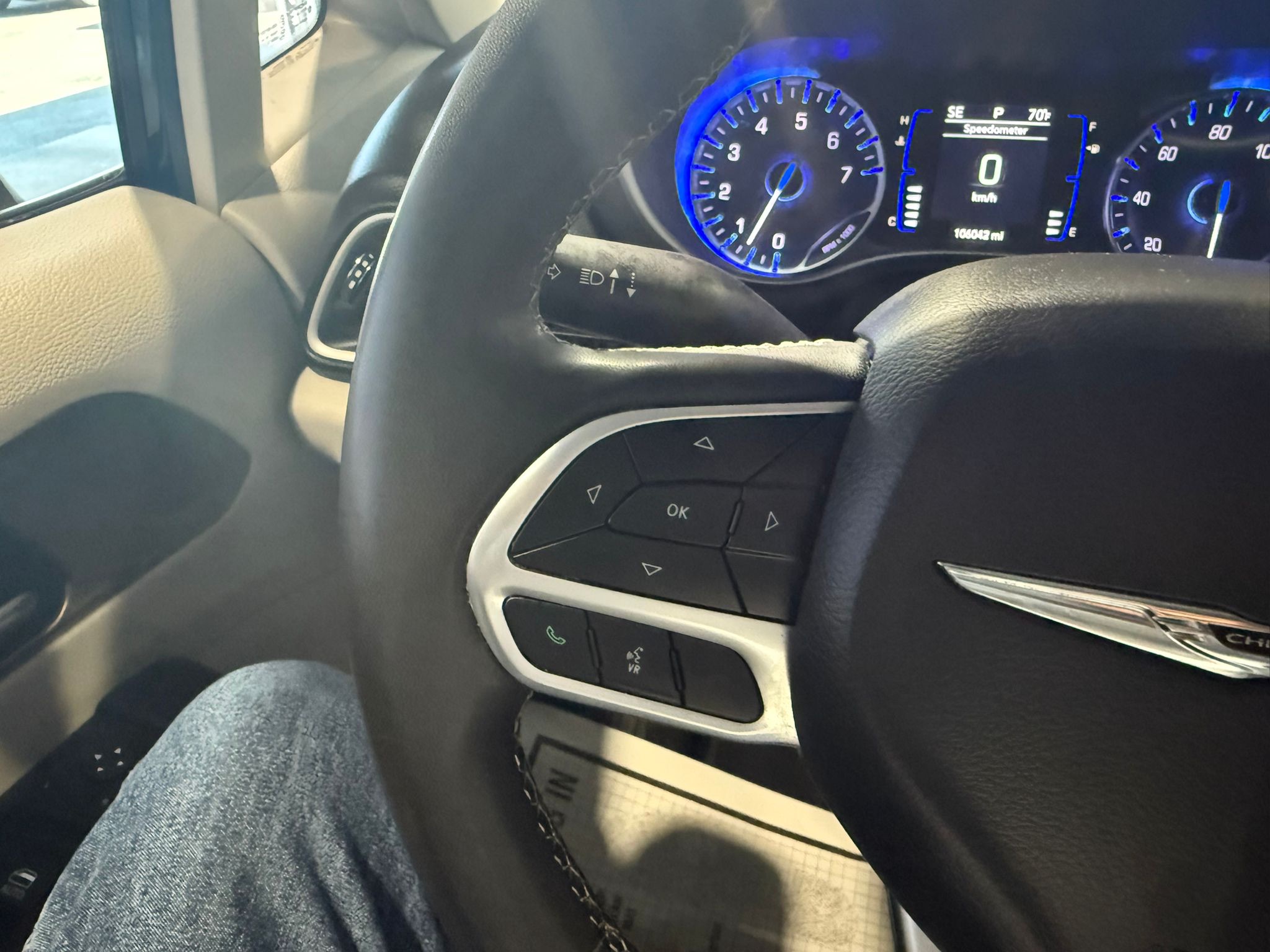 2022 Chrysler Voyager LX photo 16