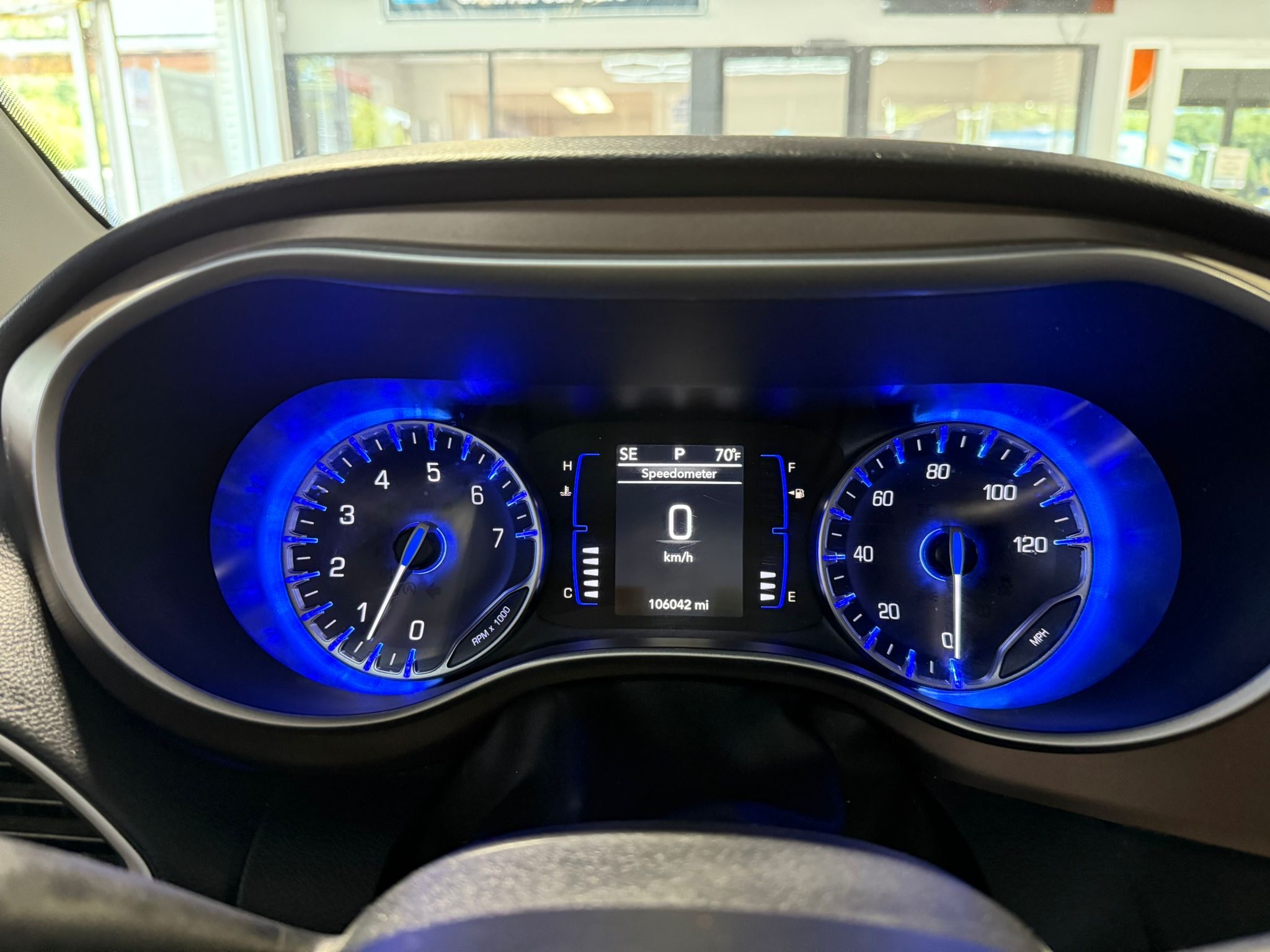 2022 Chrysler Voyager LX photo 18
