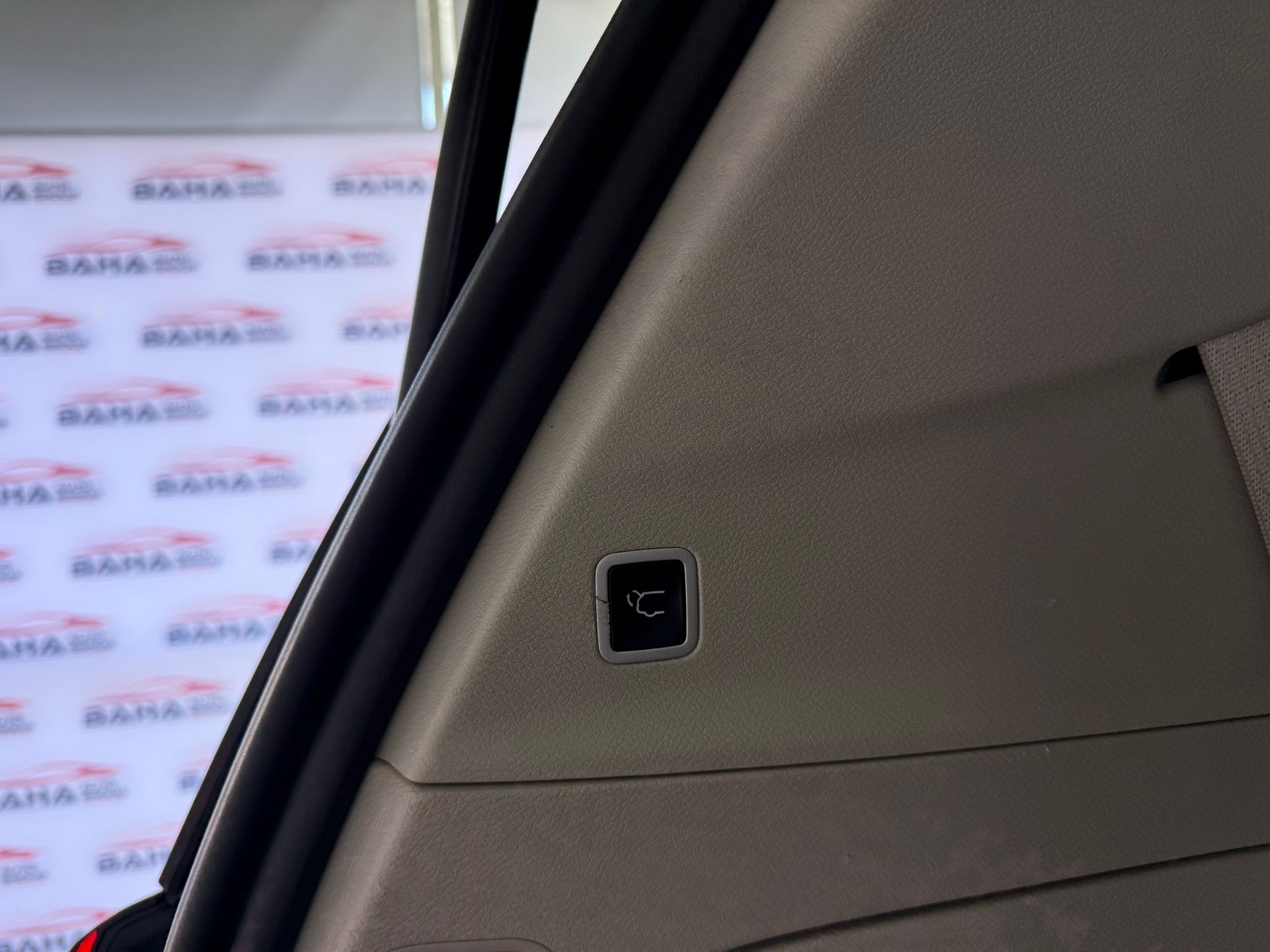 2022 Chrysler Voyager LX photo 41