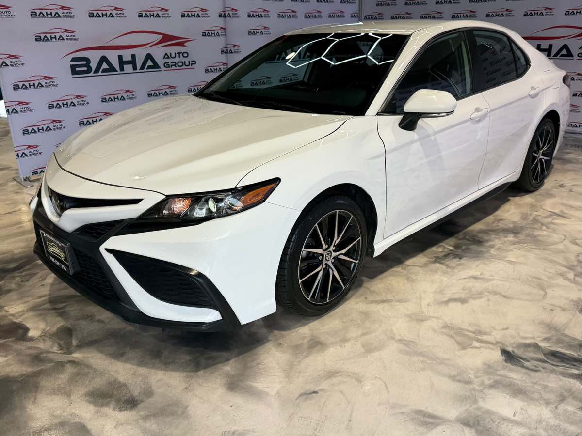 2022 Toyota Camry SE photo 29