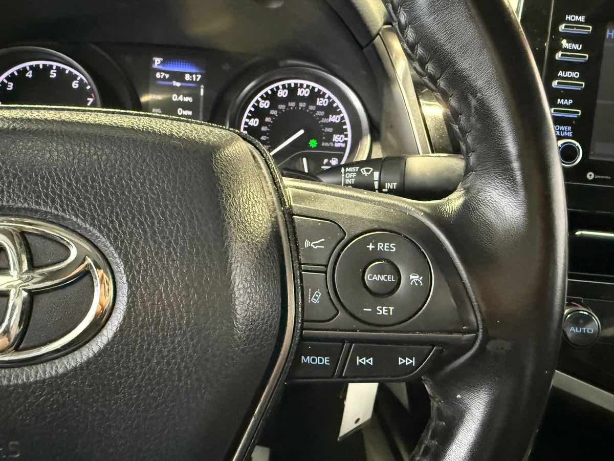 2022 Toyota Camry SE photo 14