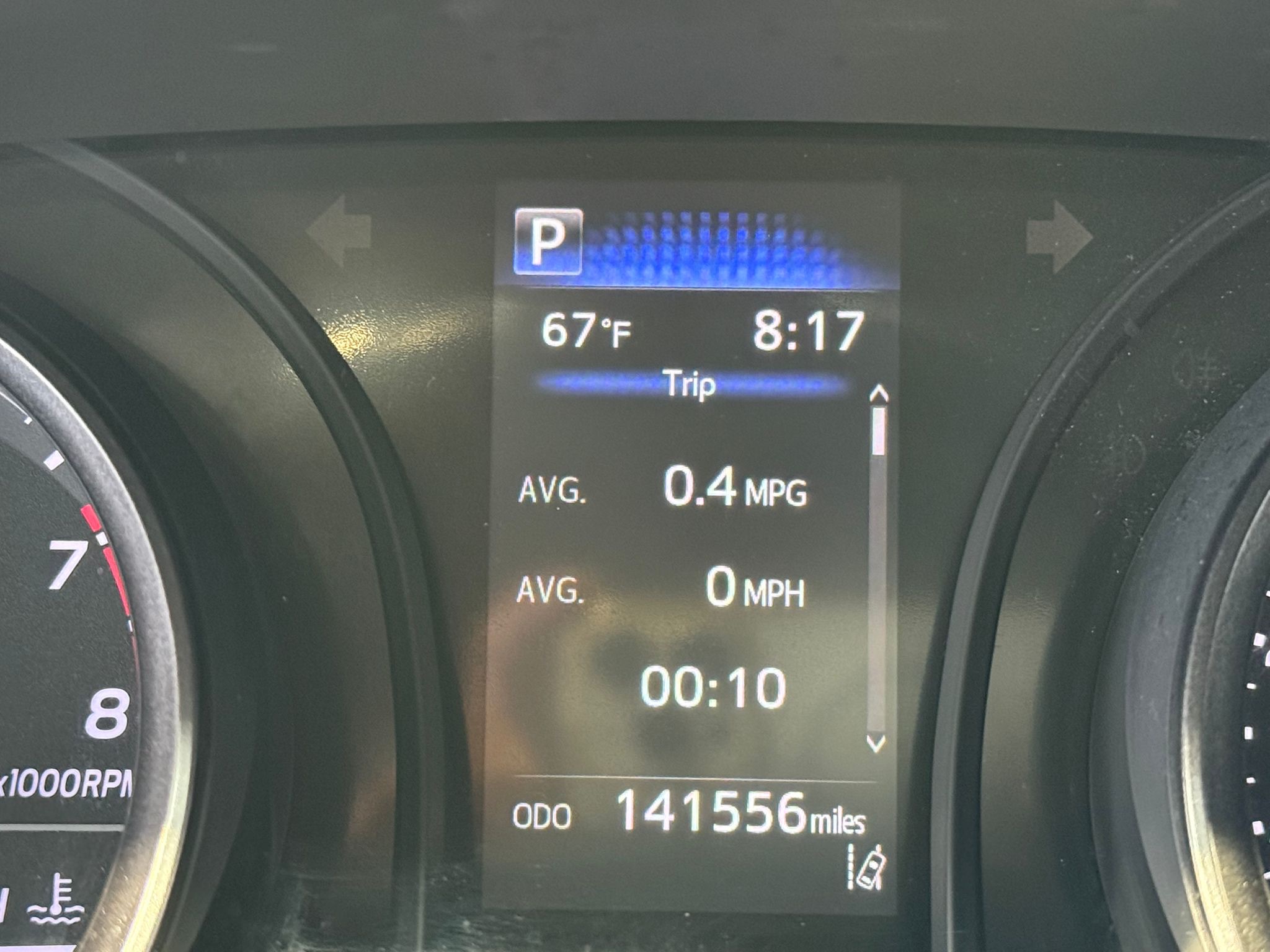 2022 Toyota Camry SE photo 18