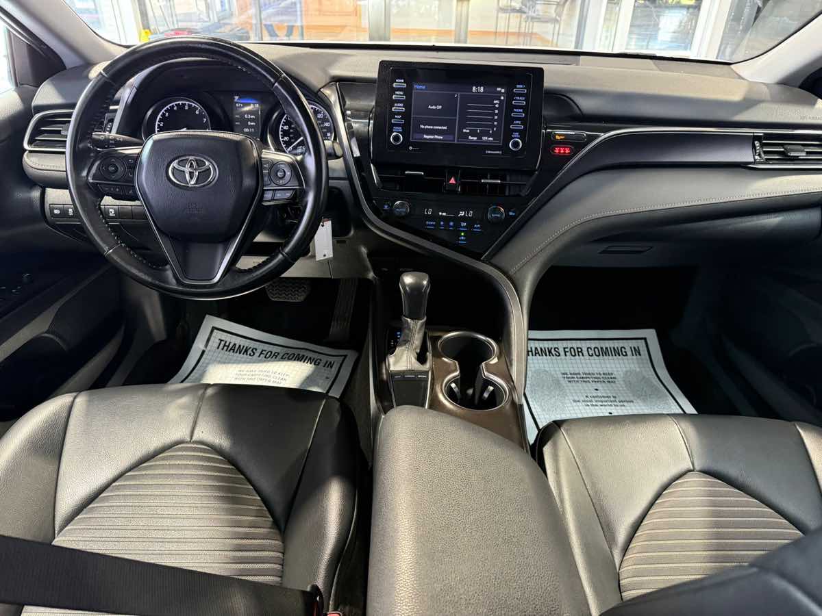 2022 Toyota Camry SE photo 20