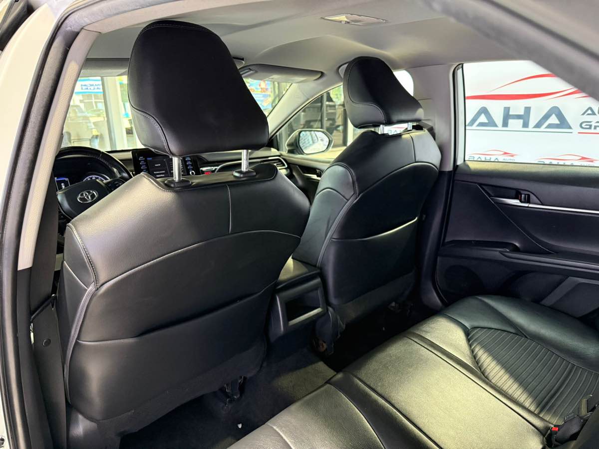2022 Toyota Camry SE photo 26
