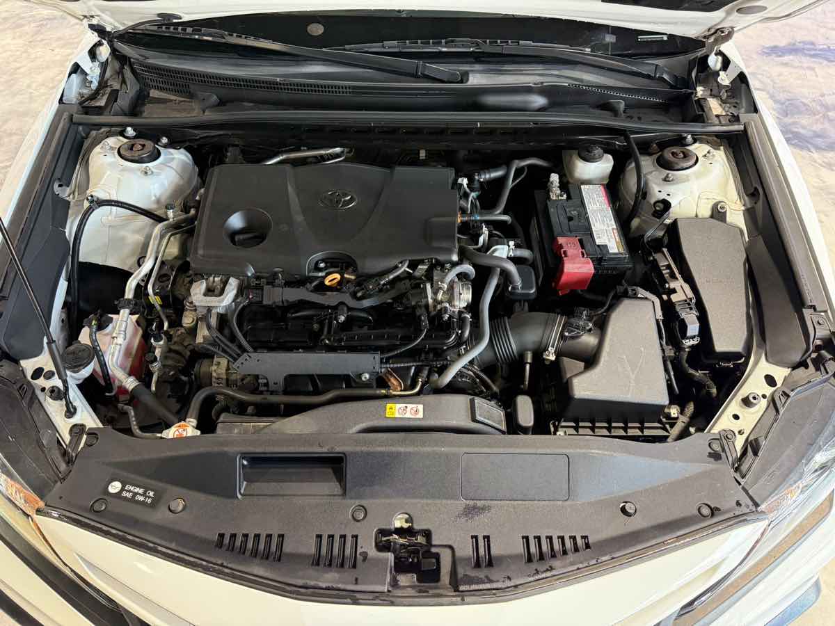 2022 Toyota Camry SE photo 28