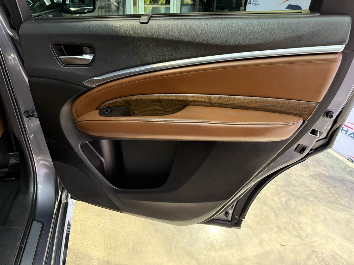 2019 Acura MDX SH-AWD Advance photo 23