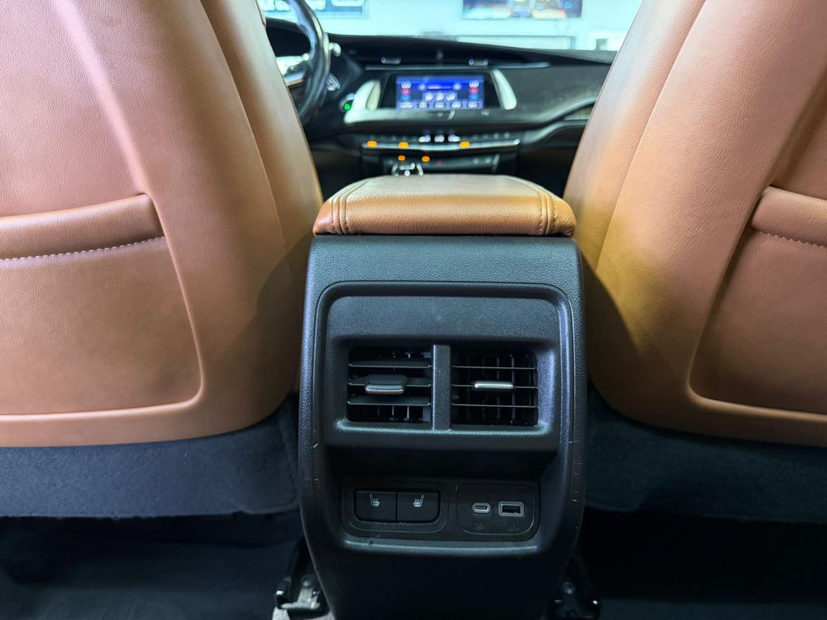 2021 Cadillac XT4 Premium Luxury photo 30