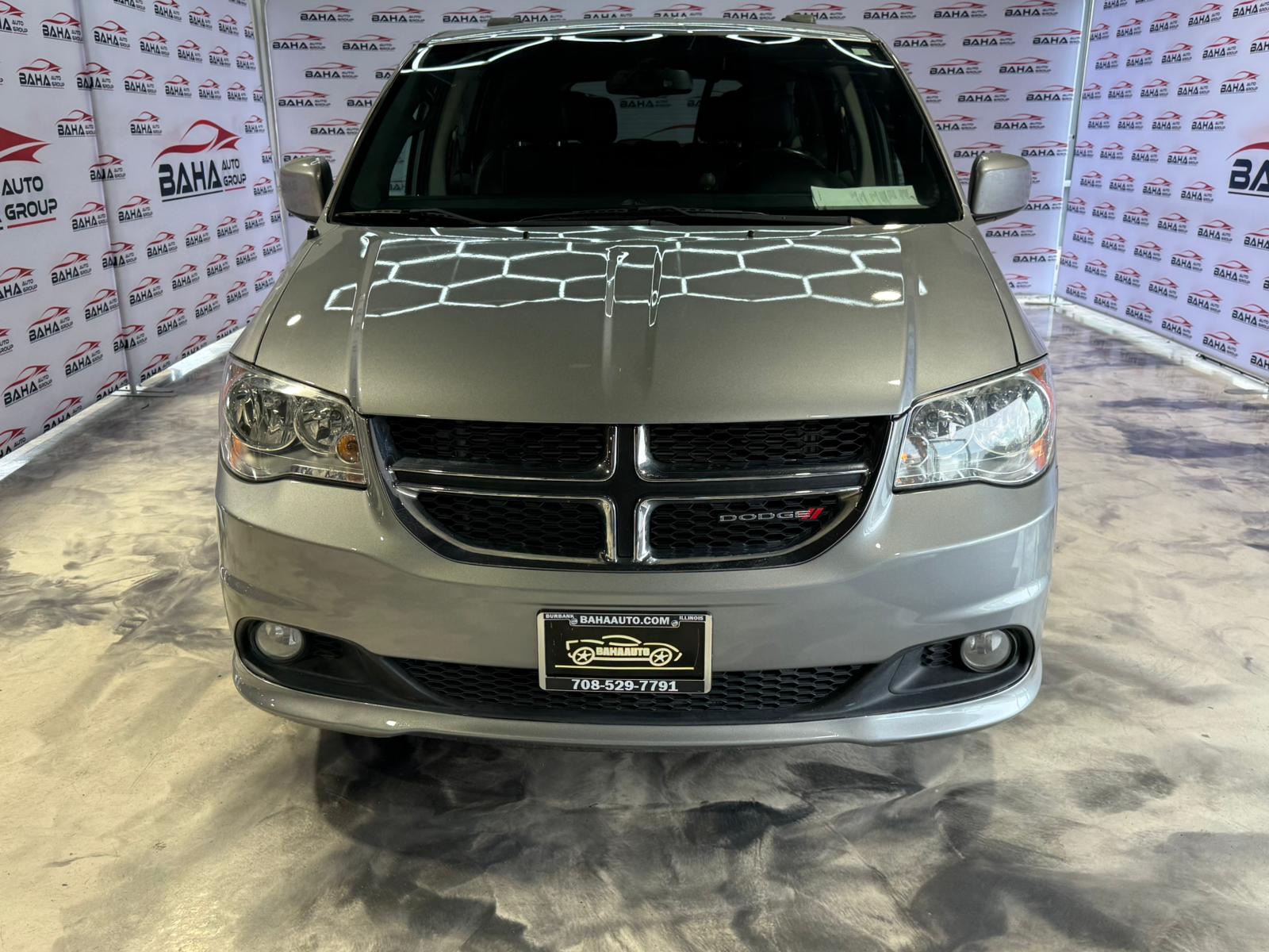 2017 Dodge Grand Caravan SXT photo 4