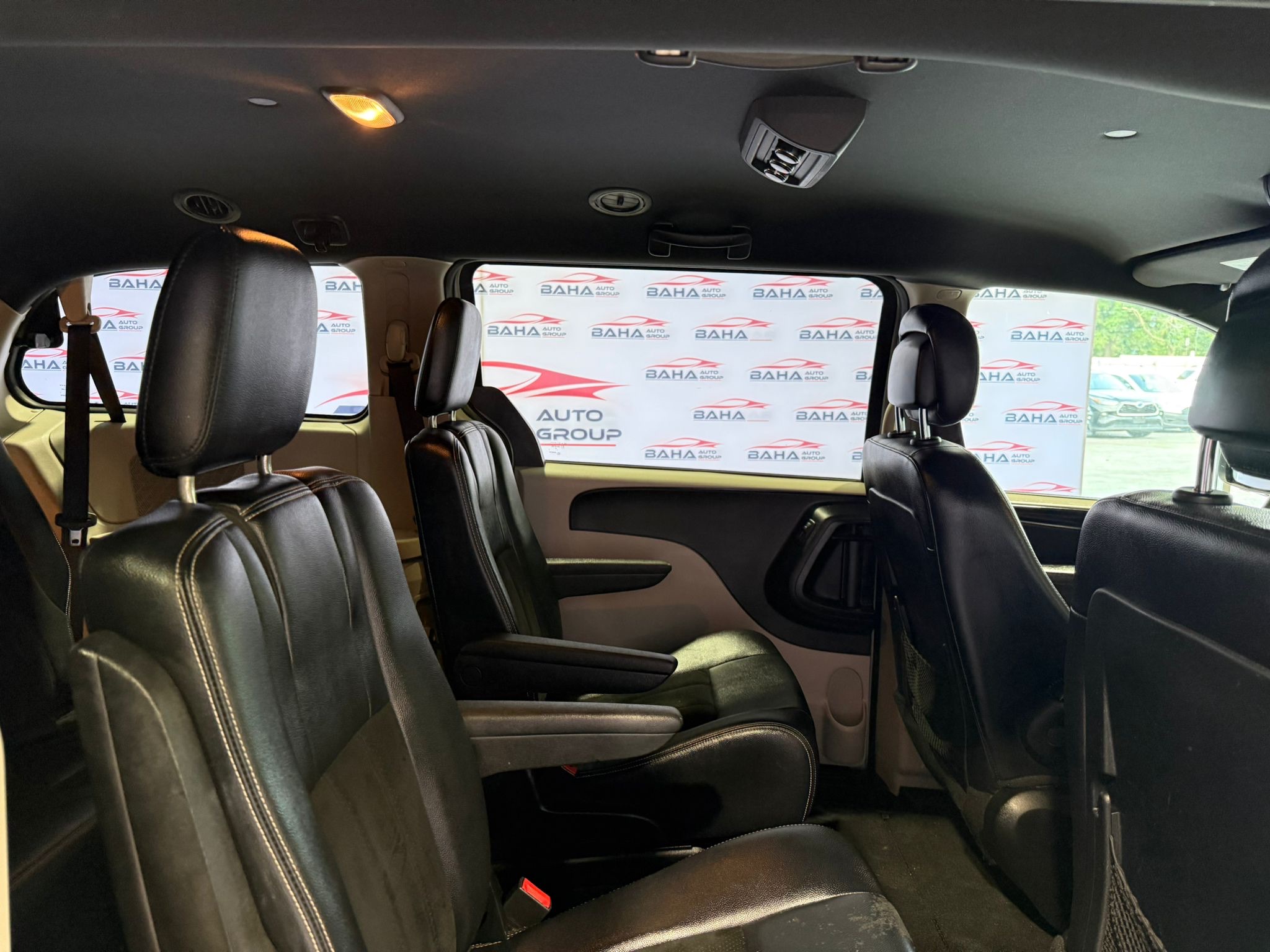 2017 Dodge Grand Caravan SXT photo 32