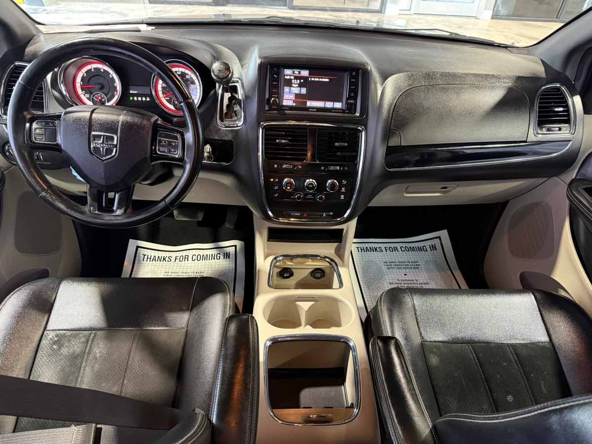 2017 Dodge Grand Caravan SXT photo 36