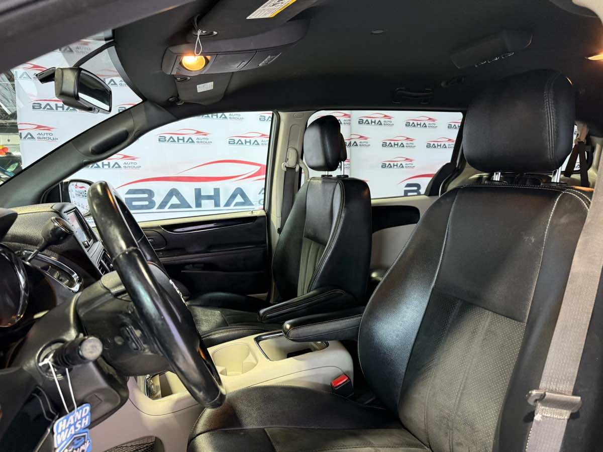 2017 Dodge Grand Caravan SXT photo 39