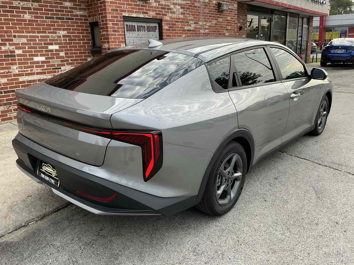 2025 Kia K4 LXS photo 4