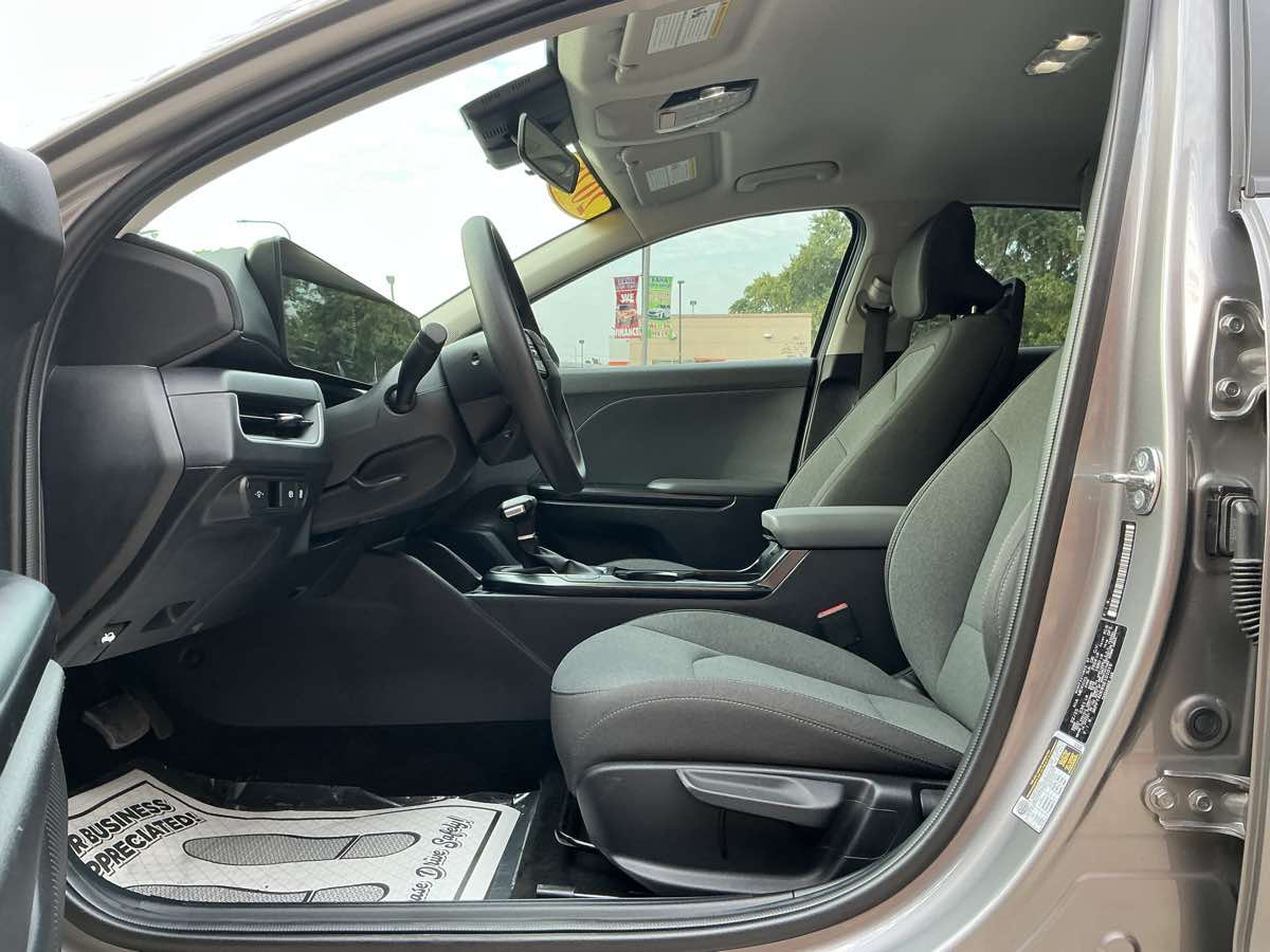 2025 Kia K4 LXS photo 13