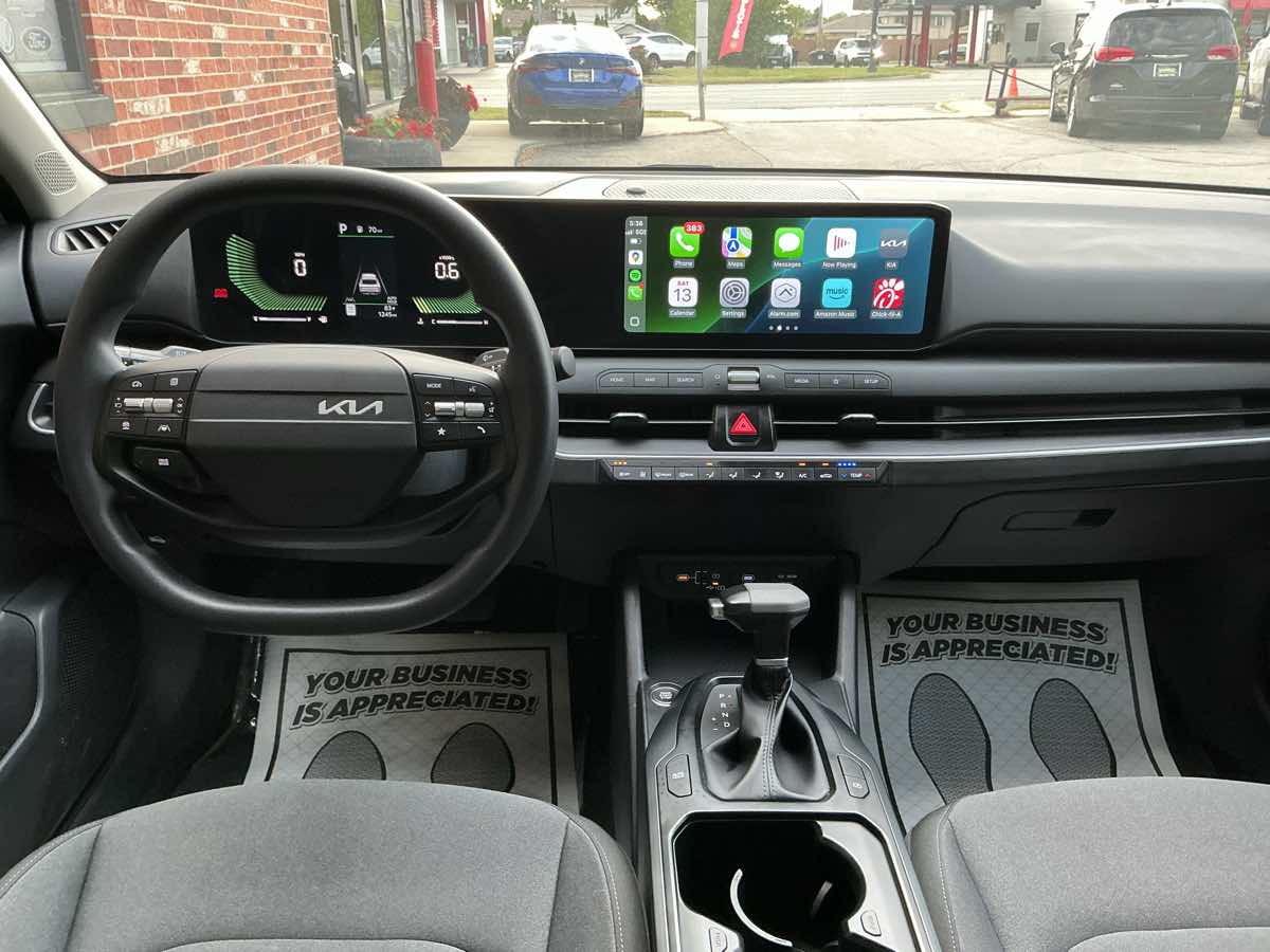 2025 Kia K4 LXS photo 30