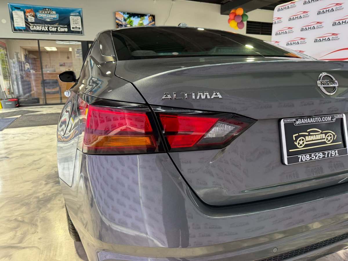 2021 Nissan Altima 2.5 SV photo 7