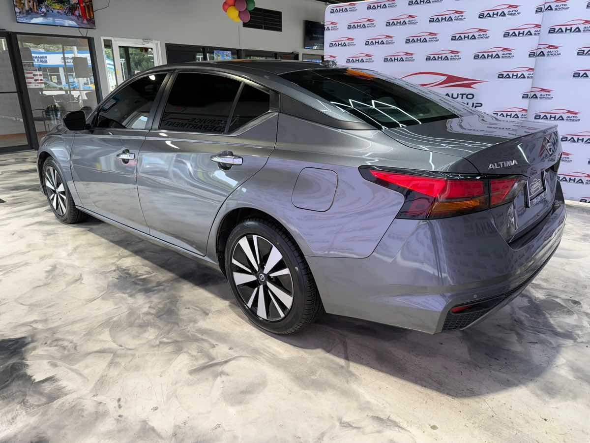 2021 Nissan Altima 2.5 SV photo 8