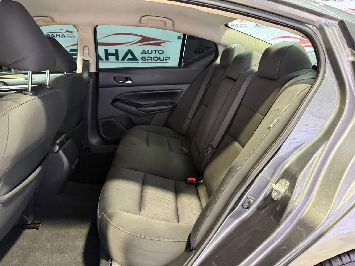 2021 Nissan Altima 2.5 SV photo 28