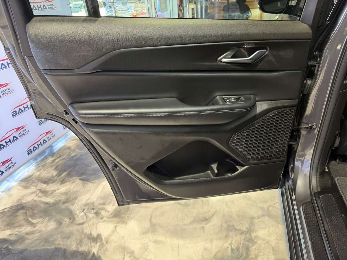 2024 Jeep Grand Cherokee Altitude photo 24