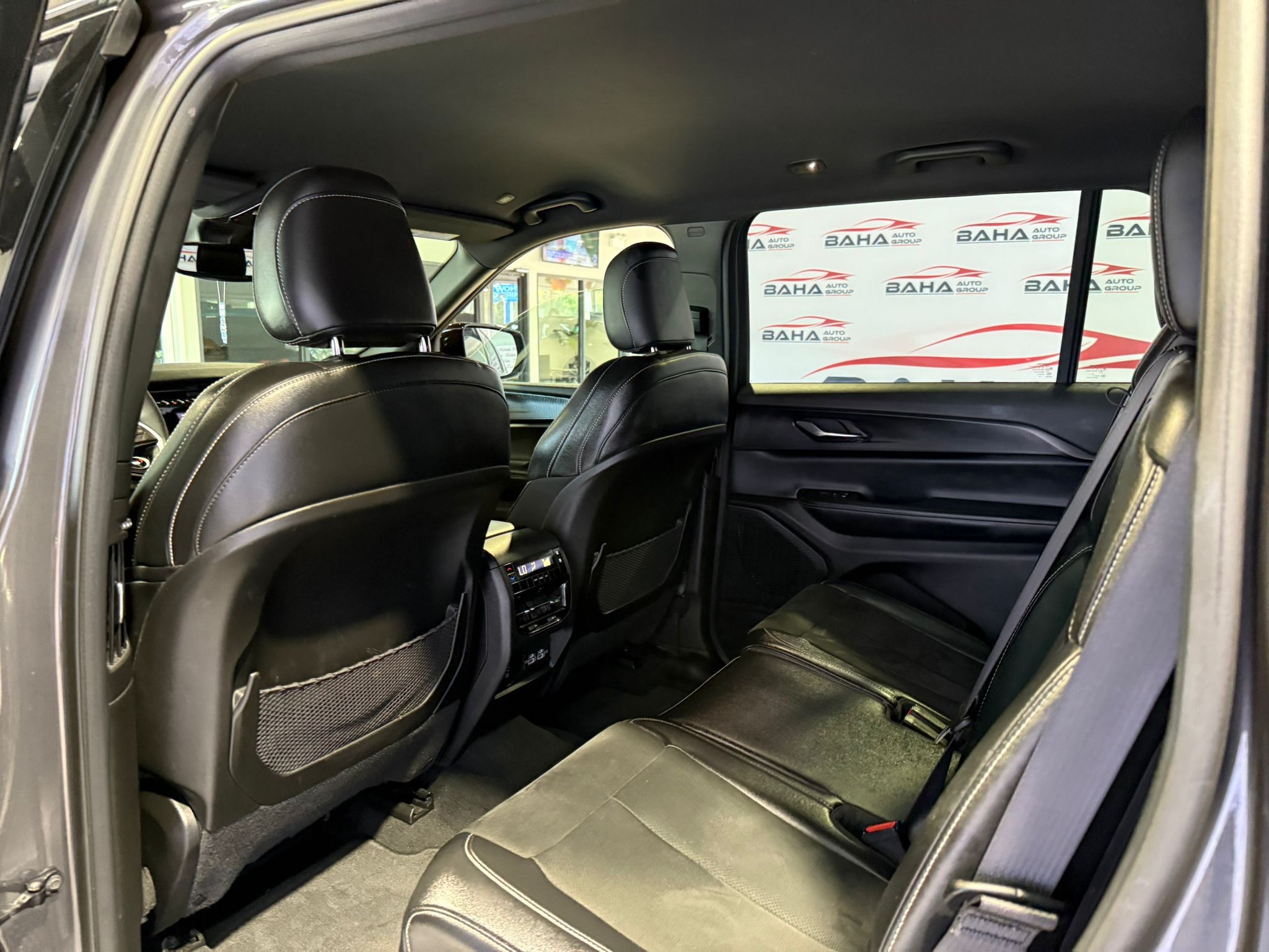 2024 Jeep Grand Cherokee Altitude photo 25